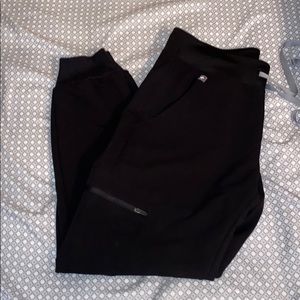 Figs Zamora Petite Jogger Scrub Pants Black